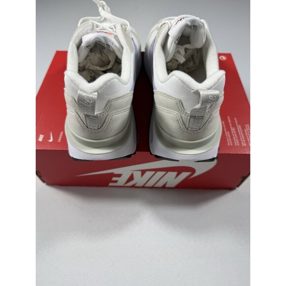 New Women’s Size 9.5 - Nike Air Max Dawn Light Bone Purple Dawn DC4068 100 - Picture 8 of 10